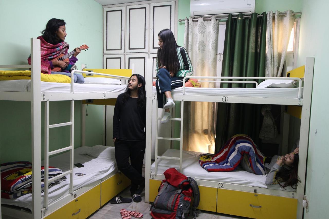 The Desire Hostel New Delhi Bagian luar foto