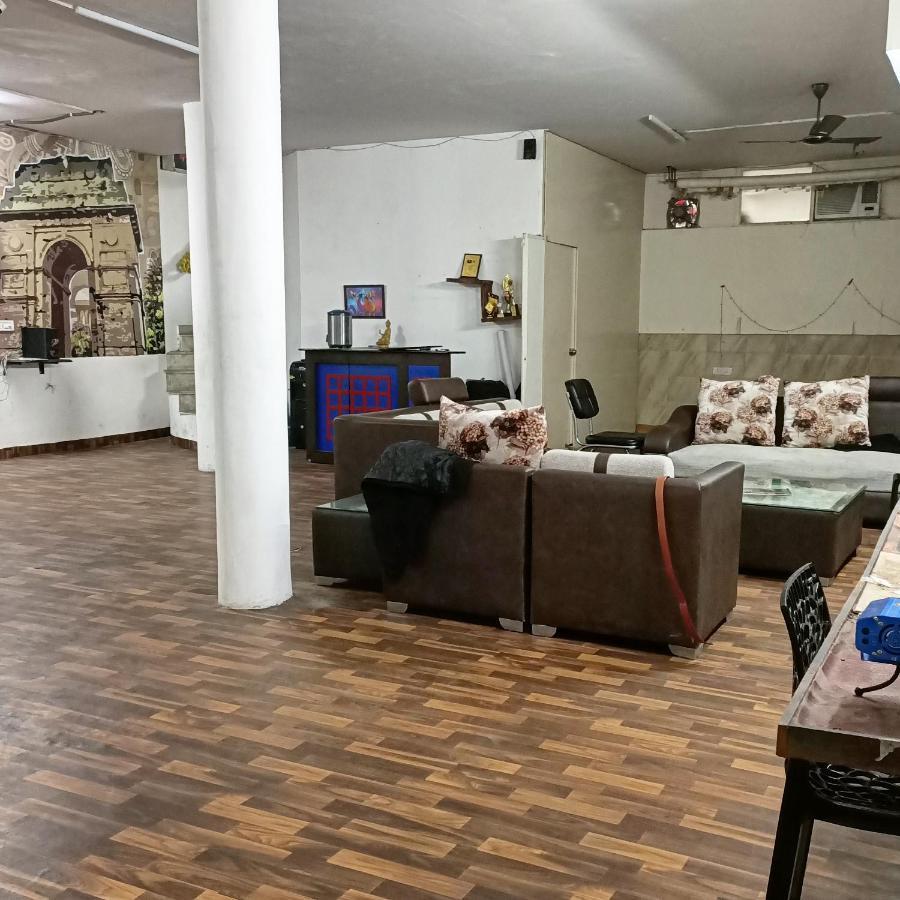 The Desire Hostel New Delhi Bagian luar foto