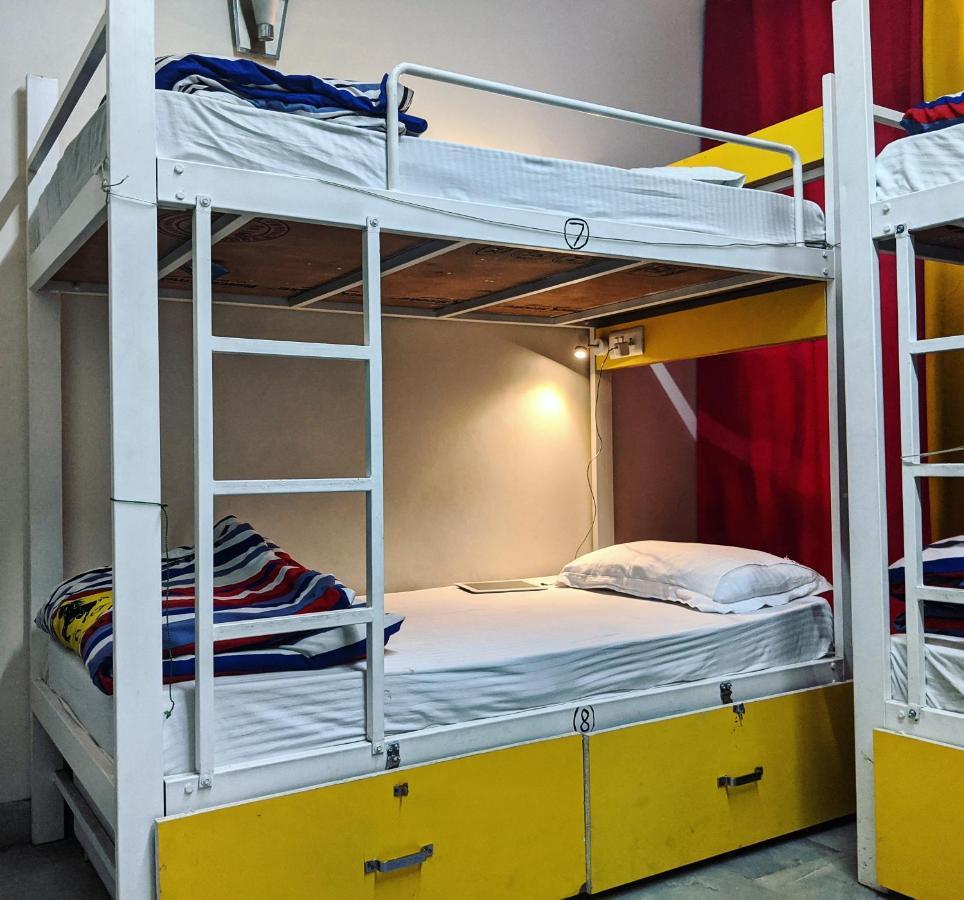 The Desire Hostel New Delhi Bagian luar foto